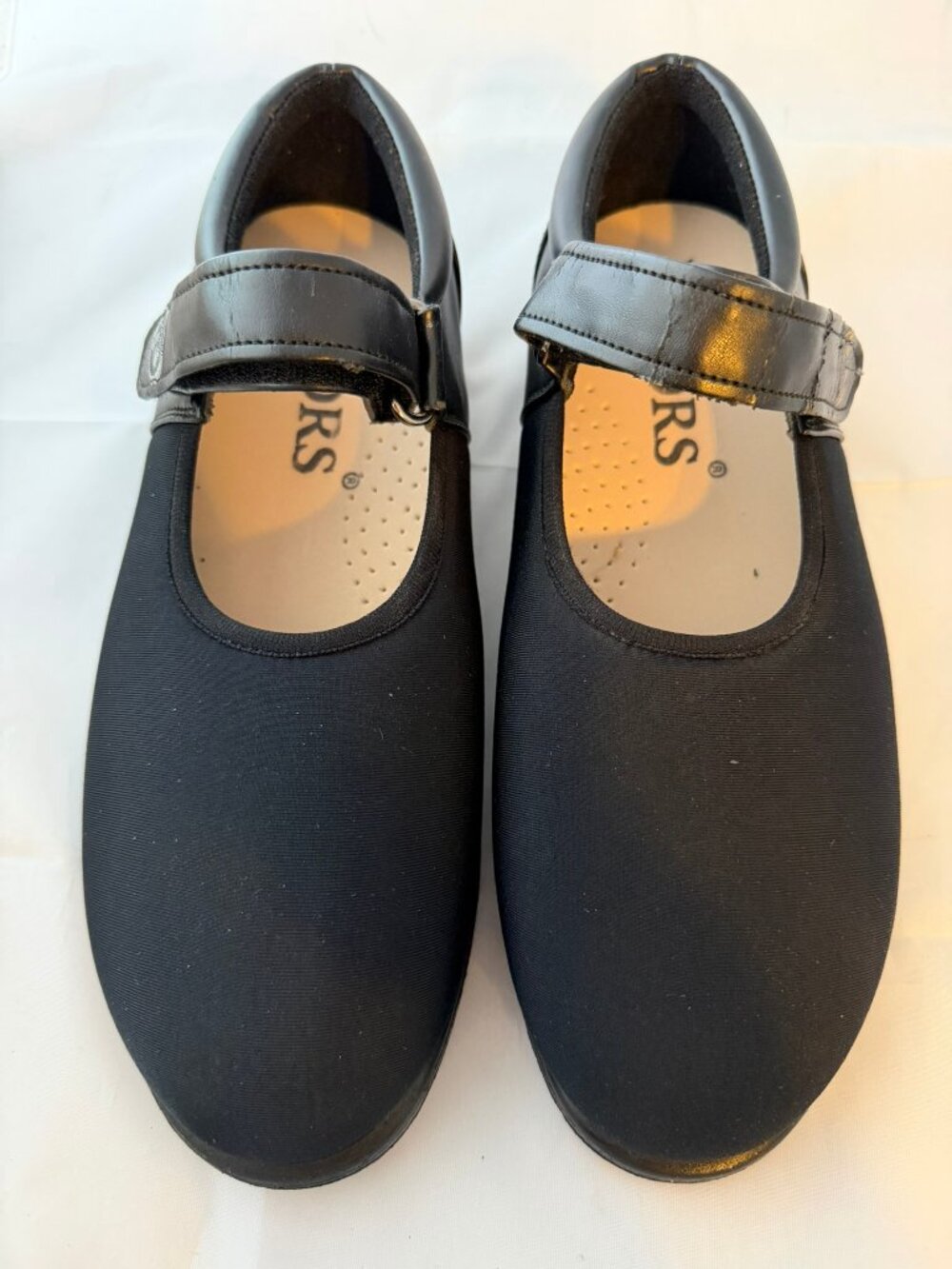 Pedors  Women's Mary Jane Shoe, Black Size 8.5 M   New without box